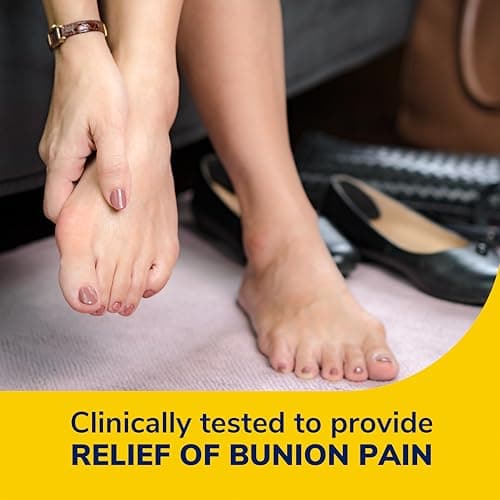 Dr. Scholl's BUNION RELIEF & TOE CORRECTOR // Massaging Gel Bunion Splint & Big Toe Straightener - Orthopedic Bunion Corrector for Women & Men - Bunion Pads for Bunion Pain Relief, 1 Support Set (Left & Right)