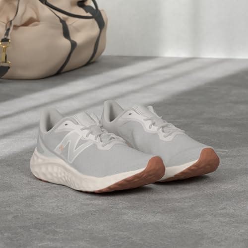 New Balance Women's Fresh Foam Arishi V4 Running Shoe, Summer Fog/Nimbus Cloud/Light Gold Metallic, 8